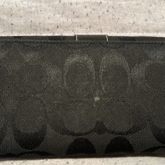 Coach Wallet - Picture 6 of 7